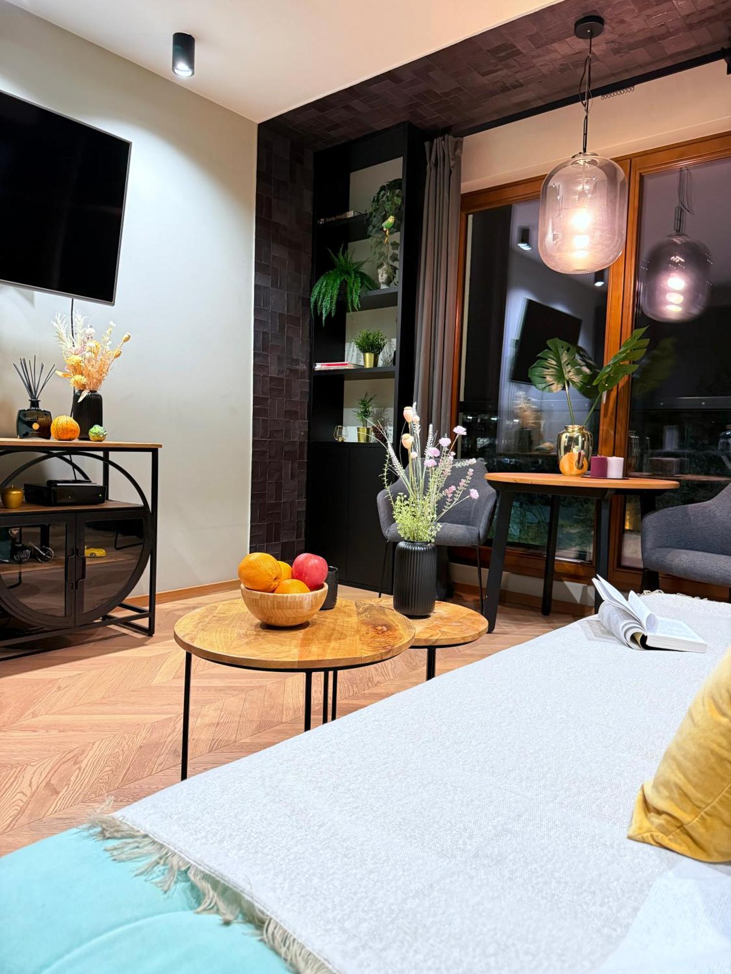 Grzybowska Spot Apartment Warsaw